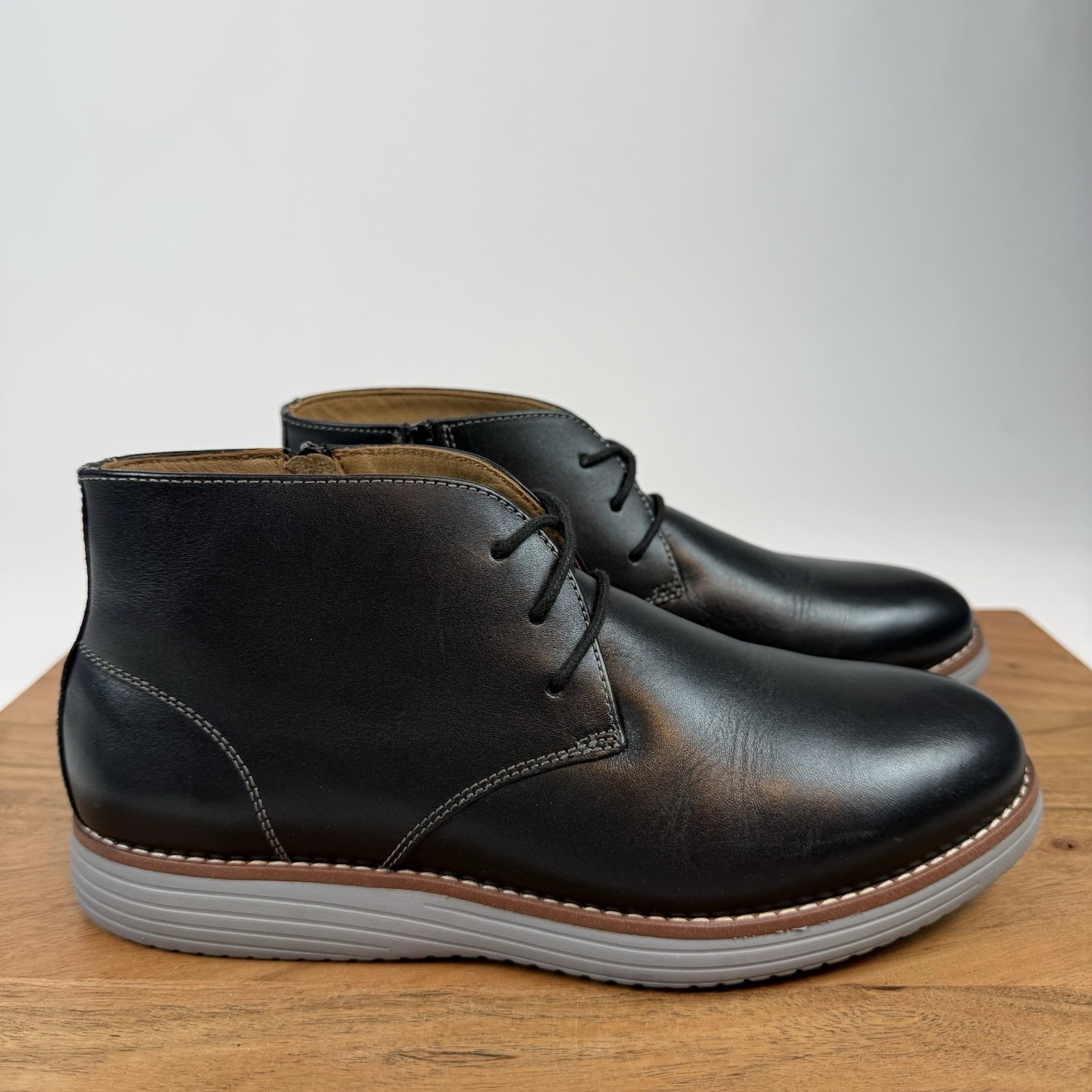New Big Kids Johnston & Murphy Black Upton Chukka Leather Boots Size 5 Y